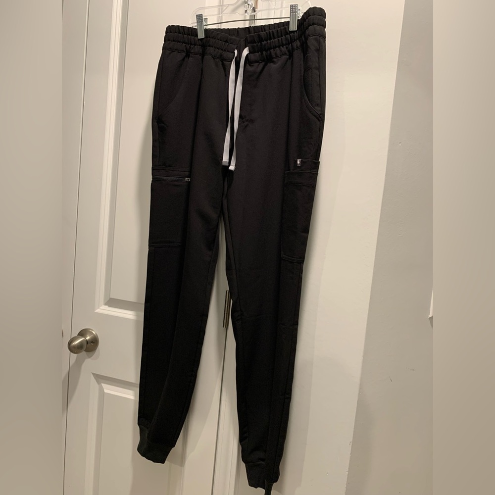 Figs Black Uman Relaxed Jogger Scrub Pants Med Tall